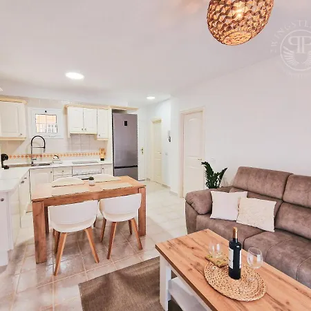 2 Wings Tenerife - * Chayofa