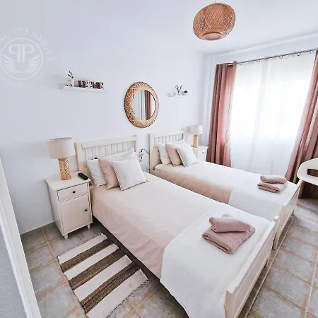 2 Wings Tenerife - * Chayofa