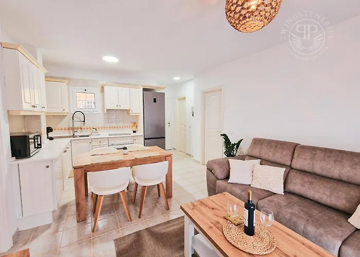 2 Wings Tenerife - * Chayofa