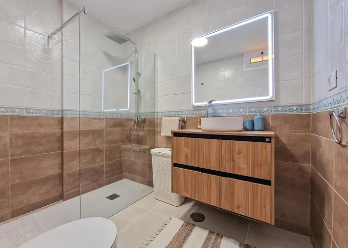 2 Wings Tenerife - *