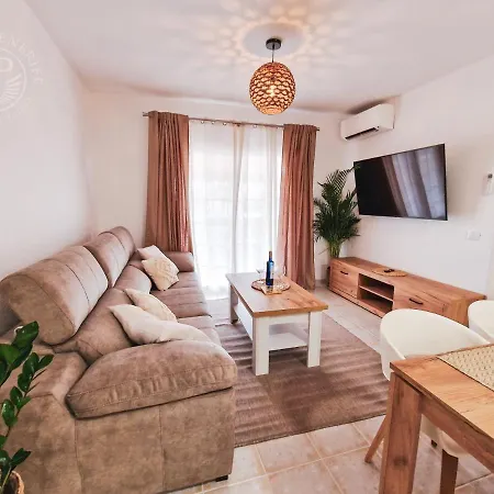 Апартаменты 2 Wings Tenerife -